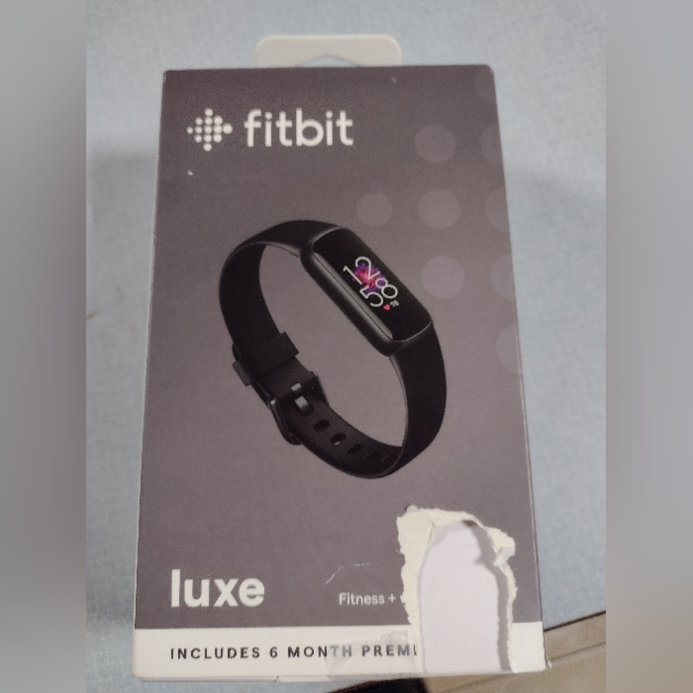 Fitbit Luxe